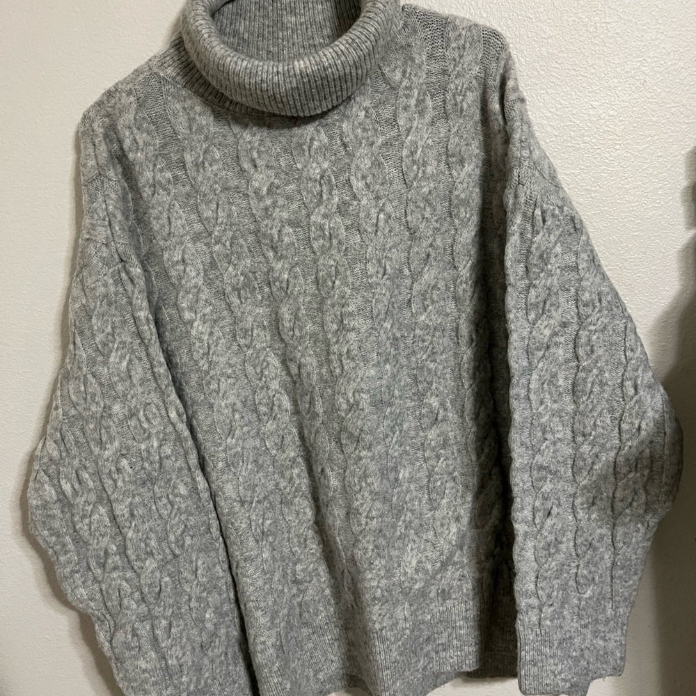 H&M Cable Knit Sweater - Picture 2 of 7